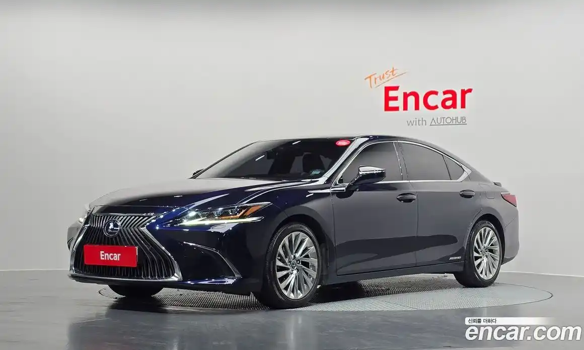 Lexus ES 2019 2.5 Автомат в Москве № 198868, фото 7