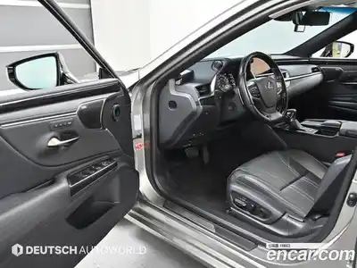 Lexus ES 2019 2.5 Автомат в Москве № 198871, миниатюра 11