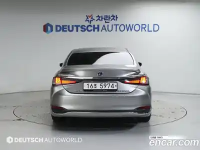 Lexus ES 2019 2.5 Автомат в Москве № 198871, миниатюра 4