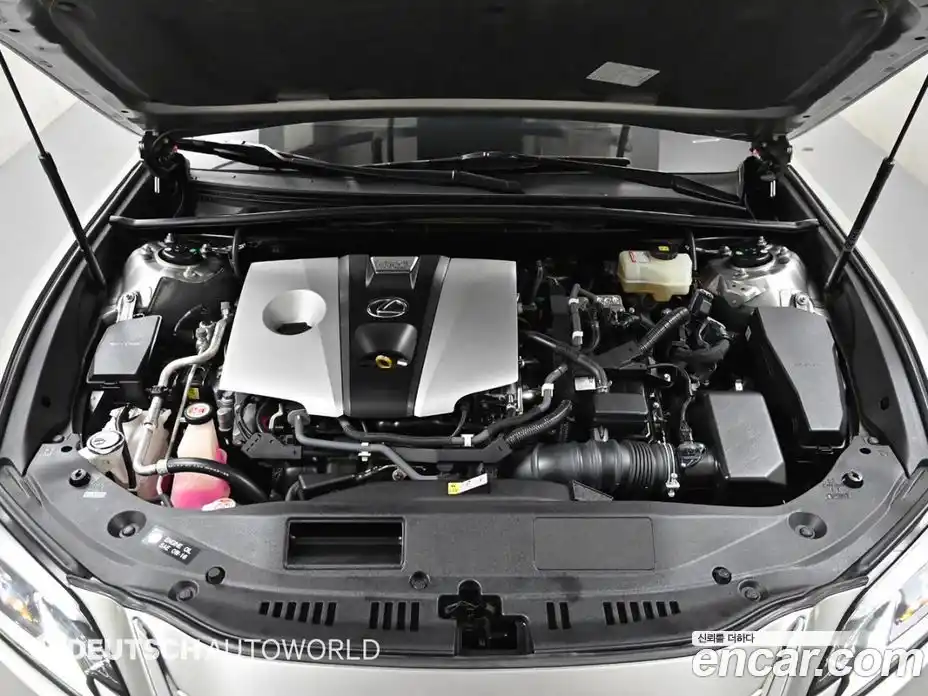 Lexus ES 2019 2.5 Автомат в Москве № 198871, фото 6