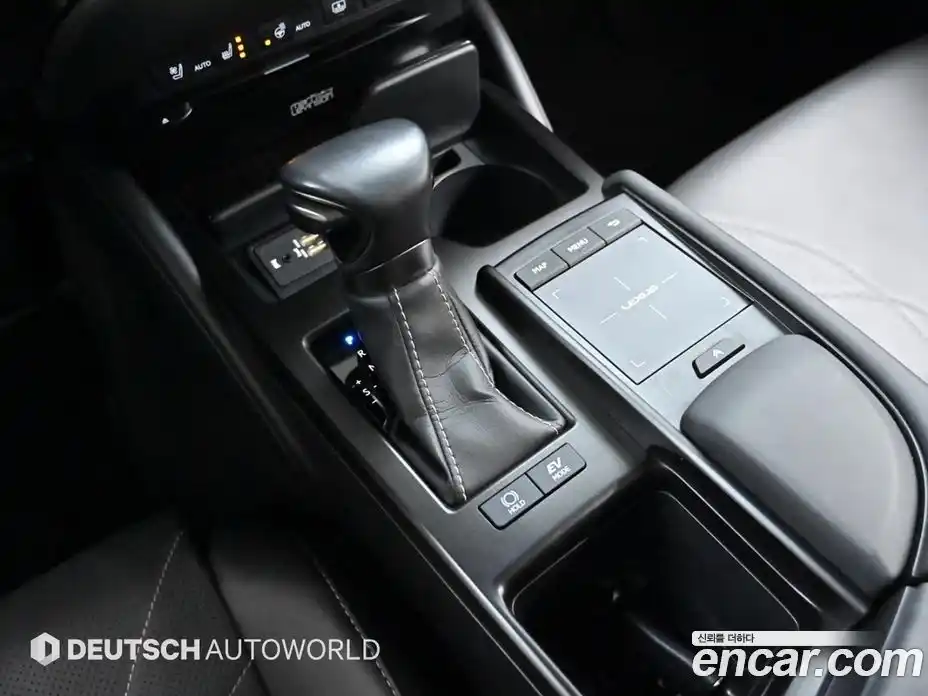 Lexus ES 2019 2.5 Автомат в Москве № 198871, фото 9