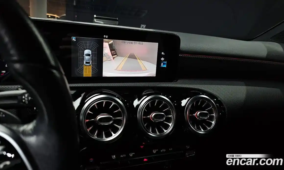 Mercedes-Benz A-Class 2021 2.0 Автомат в Москве № 206328, фото 17