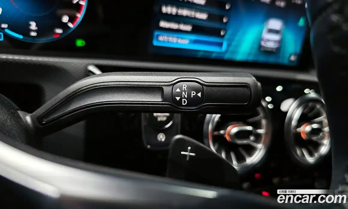 Mercedes-Benz A-Class 2021 2.0 Автомат в Москве № 206328, фото 9