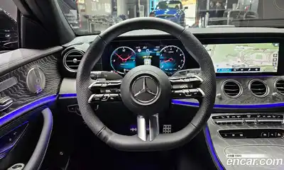 Mercedes-Benz E-Class 2023 2.0 Автомат в Москве № 206352, миниатюра 2