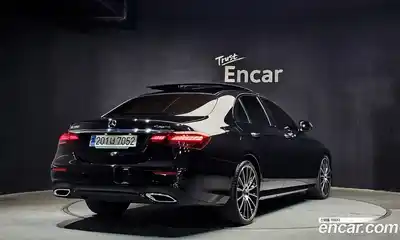 Mercedes-Benz E-Class 2023 2.0 Автомат в Москве № 206352, миниатюра 4
