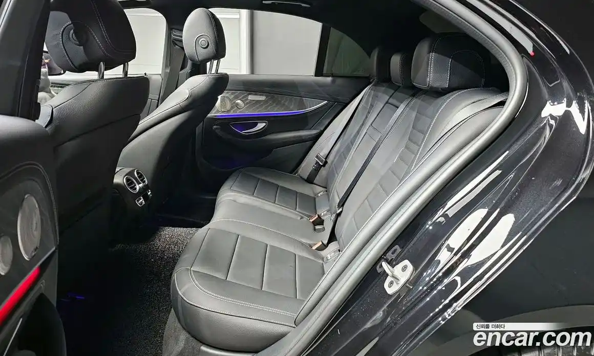 Mercedes-Benz E-Class 2023 2.0 Автомат в Москве № 206352, фото 8