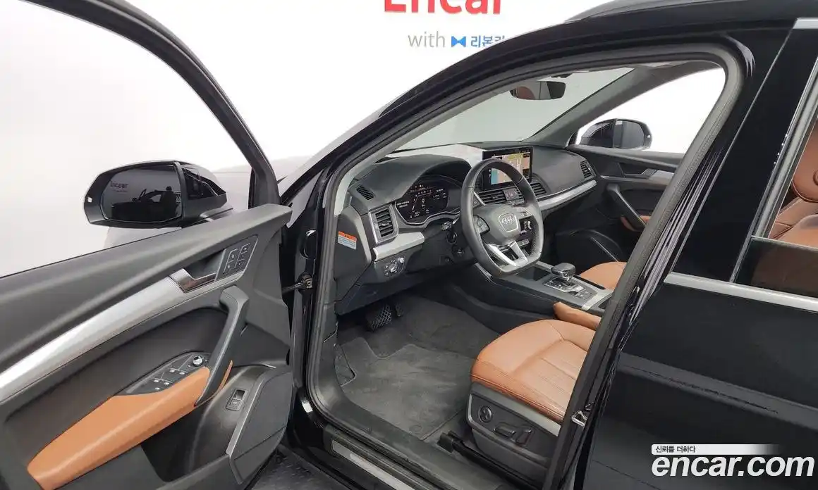 Audi Q5 2023 2.0 Автомат в Москве № 207359, фото 9