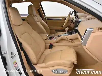 Porsche Cayenne 2014 4.1 Автомат в Москве № 213298, миниатюра 10