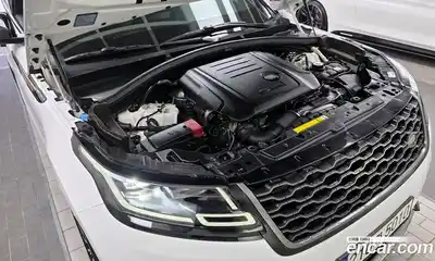 Land Rover Range-Rover Velar 2018 2.0 Автомат в Москве № 213647, миниатюра 5