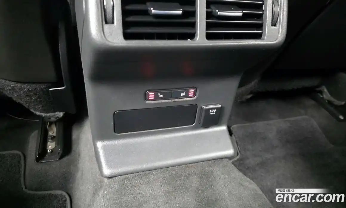 Land Rover Range-Rover Velar 2018 2.0 Автомат в Москве № 213647, фото 6