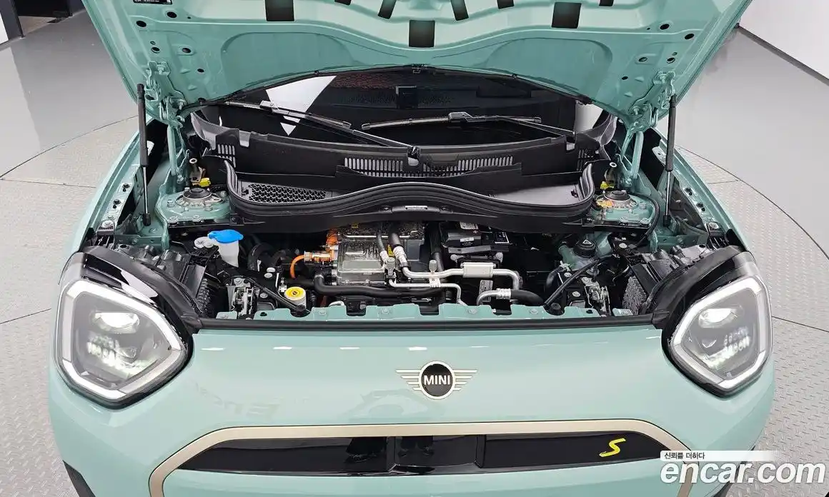 Mini Aceman 2025 0.1 Автомат в Москве № 213985, фото 20