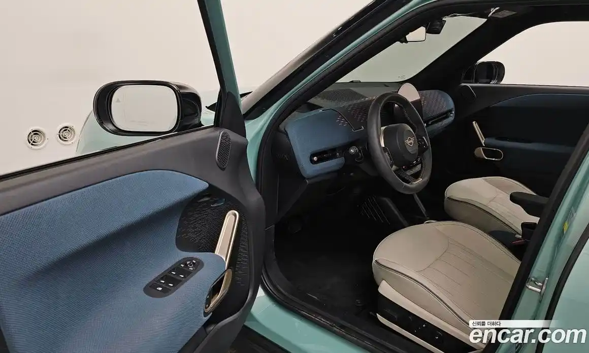 Mini Aceman 2025 0.1 Автомат в Москве № 213985, фото 9