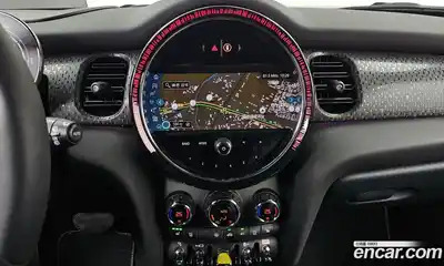 Mini Cooper 2024 Автомат в Москве № 214270, миниатюра 12