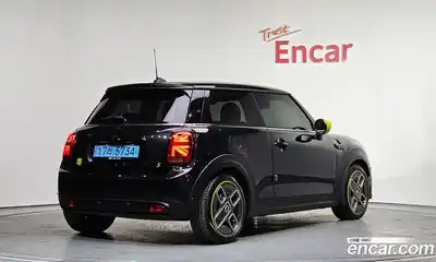 Mini Cooper 2024 Автомат в Москве № 214270, миниатюра 7