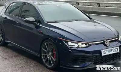 Volkswagen Golf, 2023