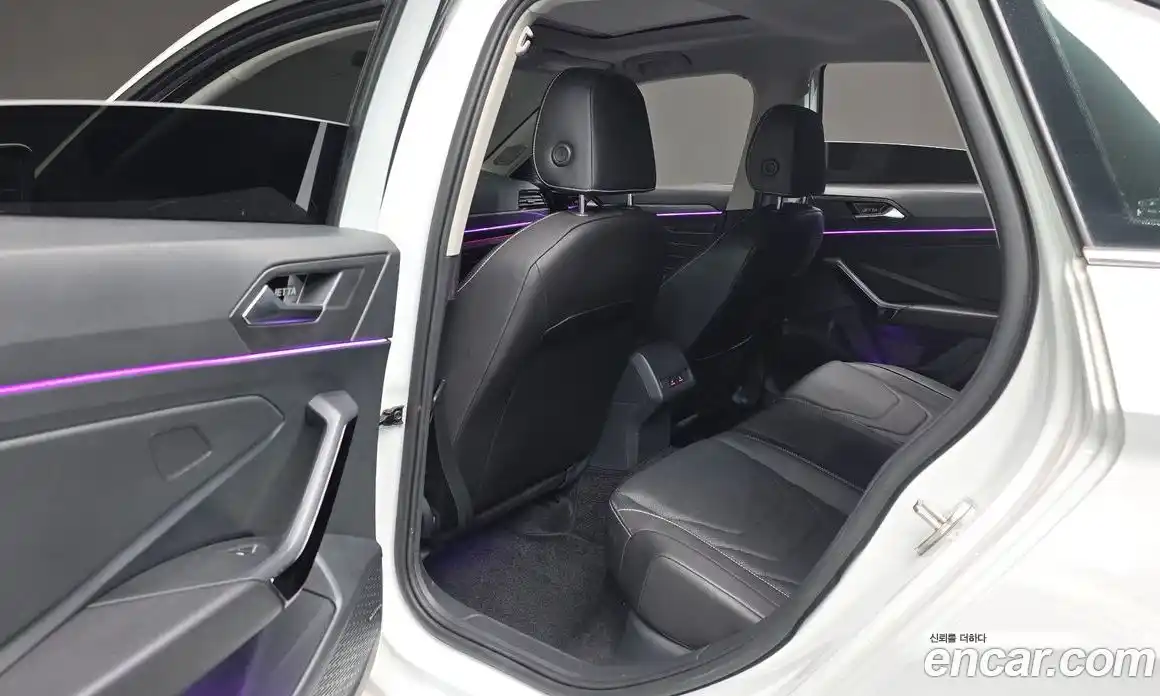 Volkswagen Jetta 2023 1.5 Автомат в Москве № 215021, фото 17