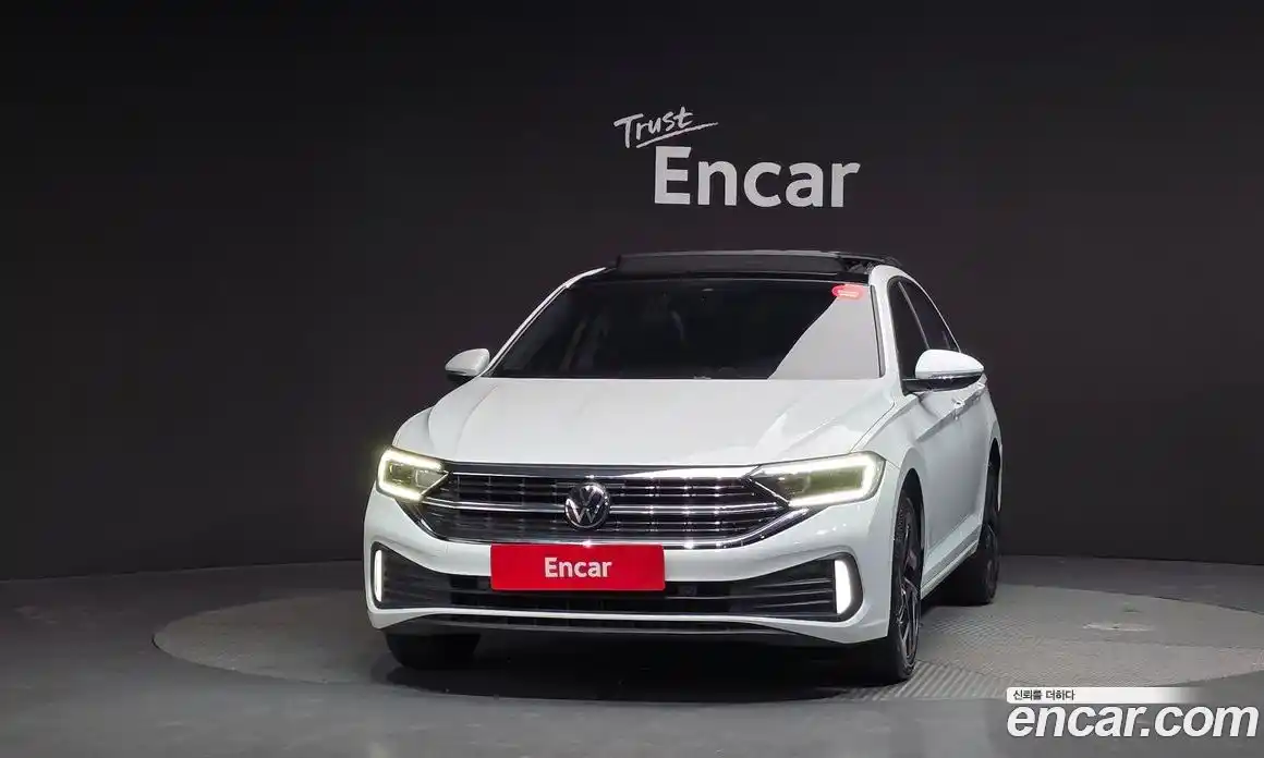 Volkswagen Jetta 2023 1.5 Автомат в Москве № 215021, фото 3