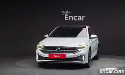 Volkswagen Jetta 2023 1.5 Автомат в Москве № 215021, миниатюра 3