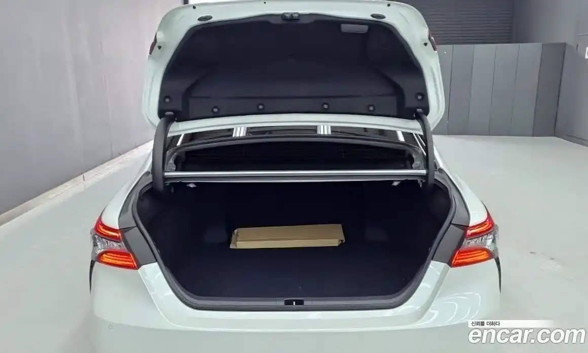 Toyota Camry 2024 2.5 Автомат в Москве № 215605, фото 17