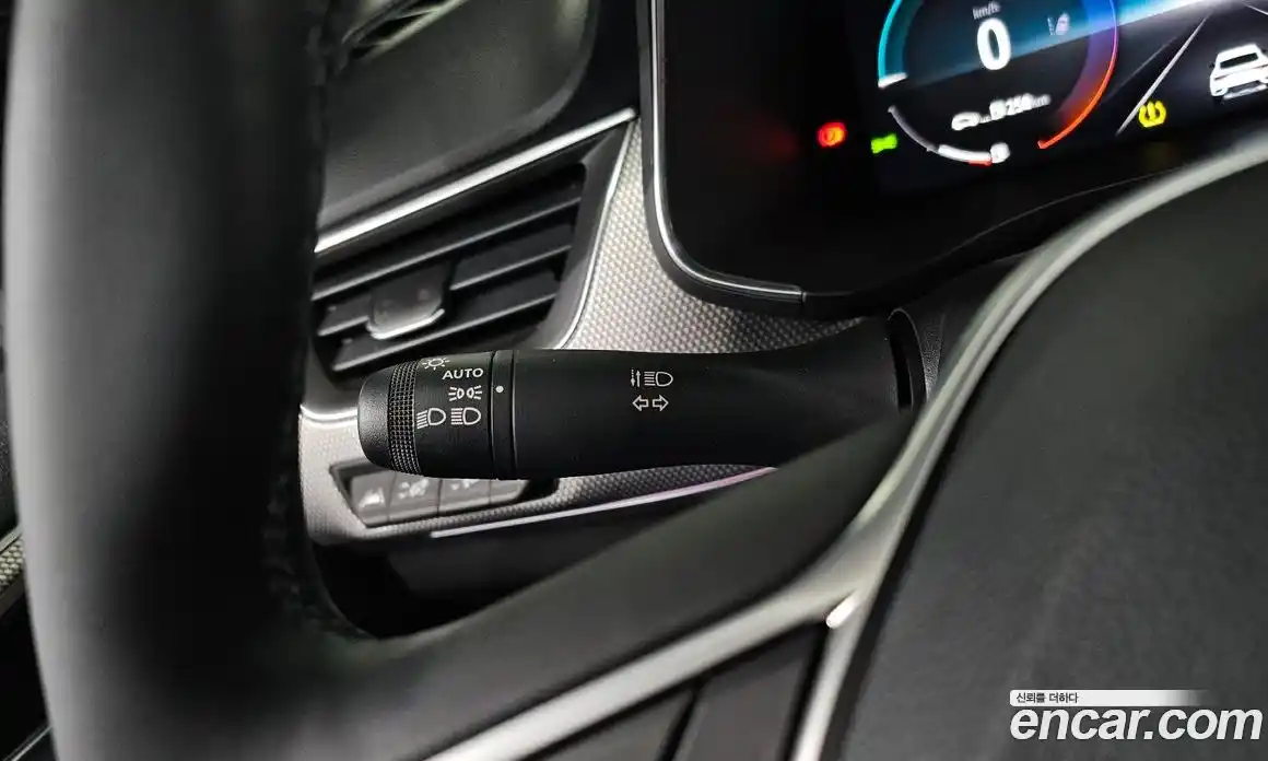 Renault XM3 2024 1.6 Автомат в Москве № 220699, фото 18