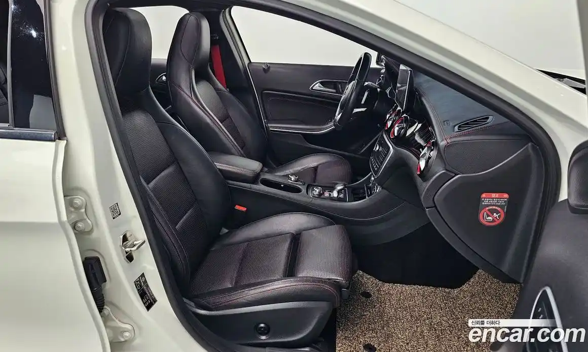 Mercedes-Benz GLA-Class 2016 2.0 Автомат в Москве № 223242, фото 11