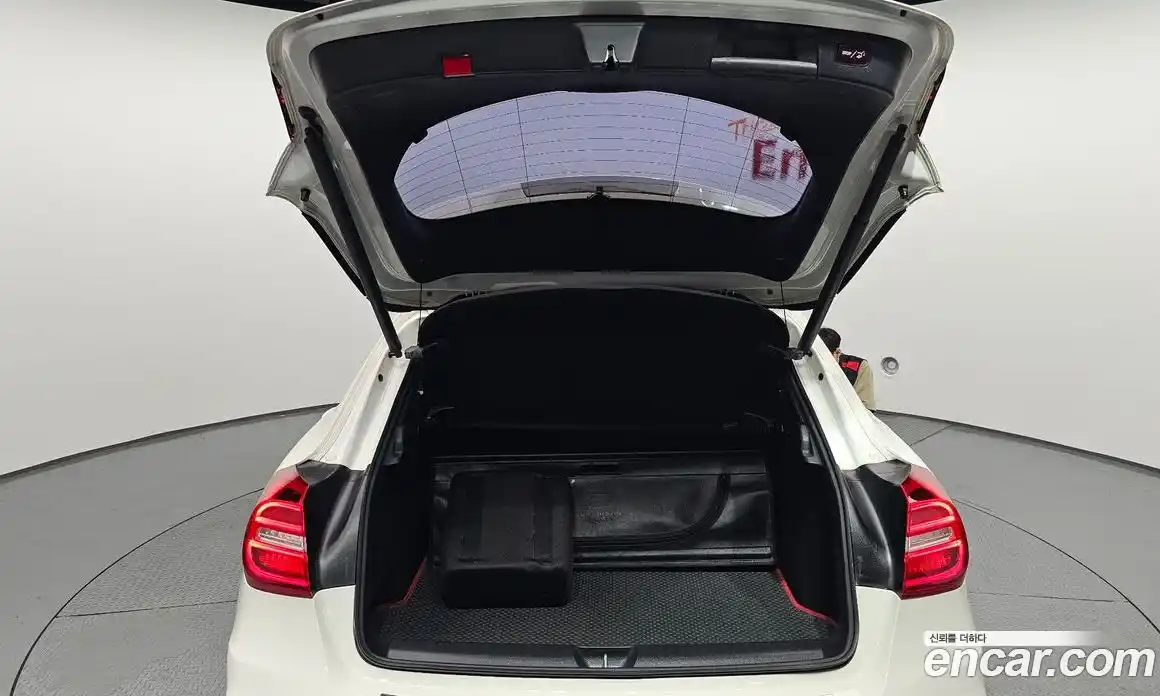 Mercedes-Benz GLA-Class 2016 2.0 Автомат в Москве № 223242, фото 20