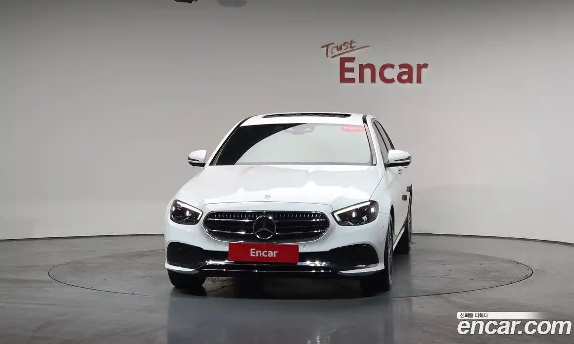 Mercedes-Benz E-Class 2022 2.0 Автомат в Москве № 223325, фото 13