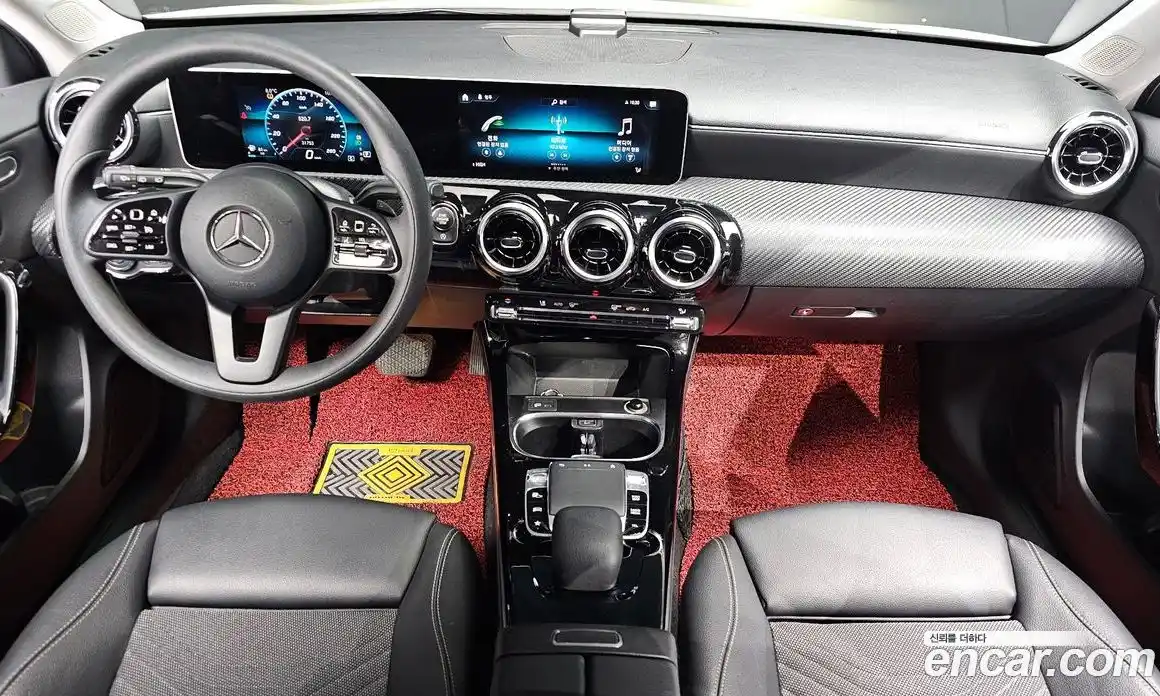 Mercedes-Benz A-Class 2019 2.0 Автомат в Москве № 224149, фото 16