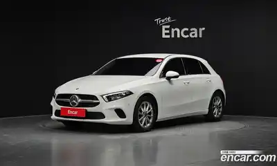 Mercedes-Benz A-Class 2019 2.0 Автомат в Москве № 224149, миниатюра 4