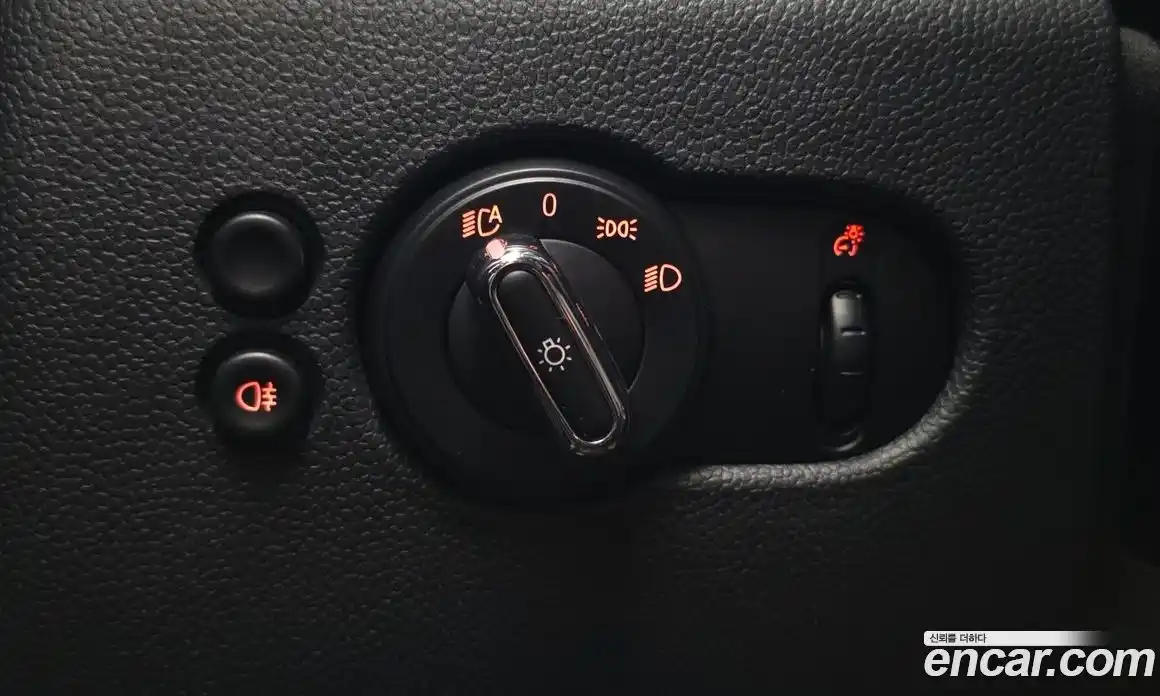 Mini Cooper 2019 2.0 Автомат в Москве № 225917, фото 17