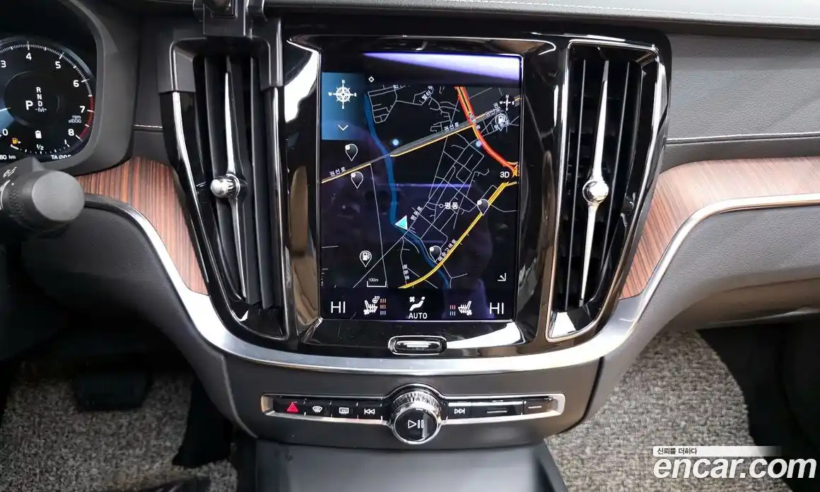 Volvo S60 2022 2.0 Автомат в Москве № 230481, фото 14