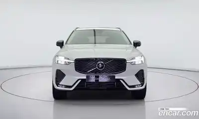 Volvo XC60 2026 2.0 Автомат в Москве № 230687, миниатюра 3