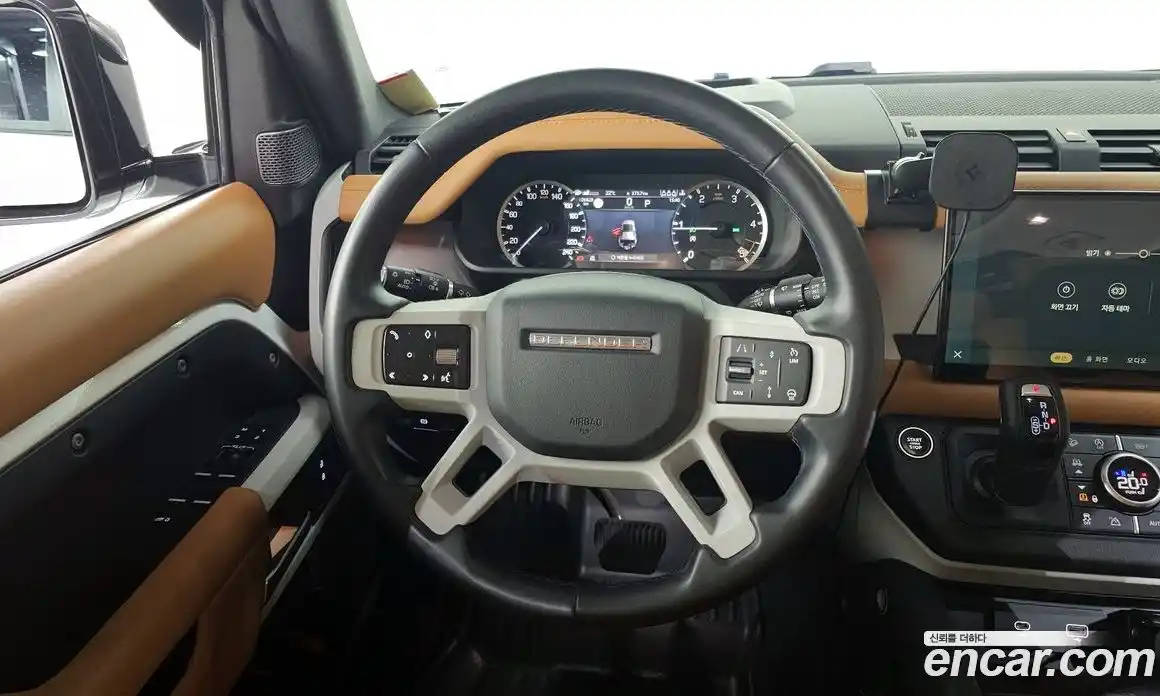 Land Rover Defender 2023 3.0 Автомат в Москве № 231194, фото 13