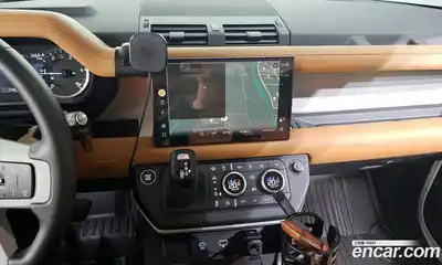 Land Rover Defender 2023 3.0 Автомат в Москве № 231194, миниатюра 2