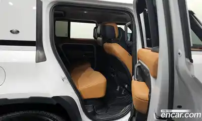 Land Rover Defender 2023 3.0 Автомат в Москве № 231194, миниатюра 4