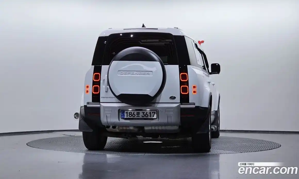 Land Rover Defender 2023 3.0 Автомат в Москве № 231194, фото 8