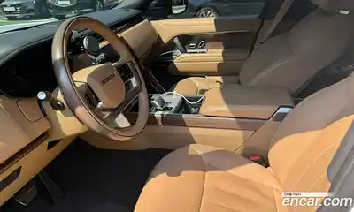 Land Rover Range-Rover 2024 4.4 Автомат в Москве № 231311, миниатюра 12