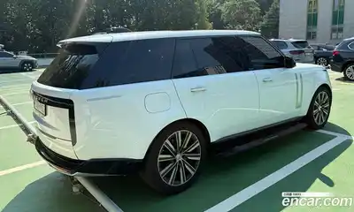 Land Rover Range-Rover 2024 4.4 Автомат в Москве № 231311, миниатюра 3