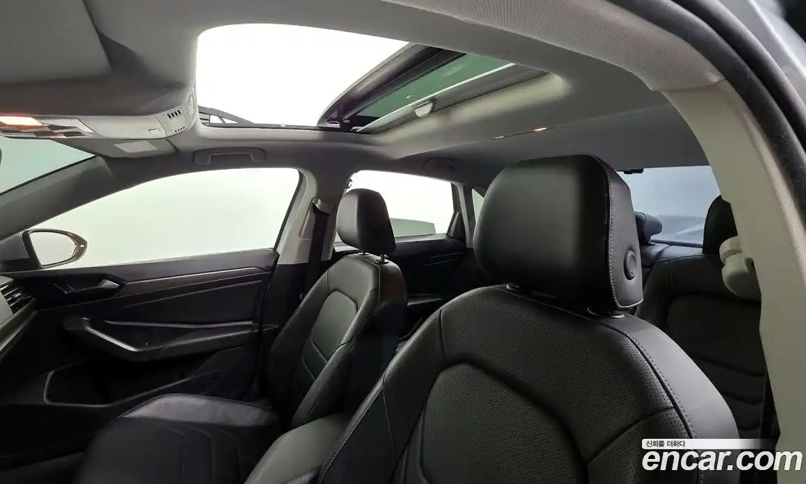 Volkswagen Jetta 2020 1.4 Автомат в Москве № 232261, фото 5