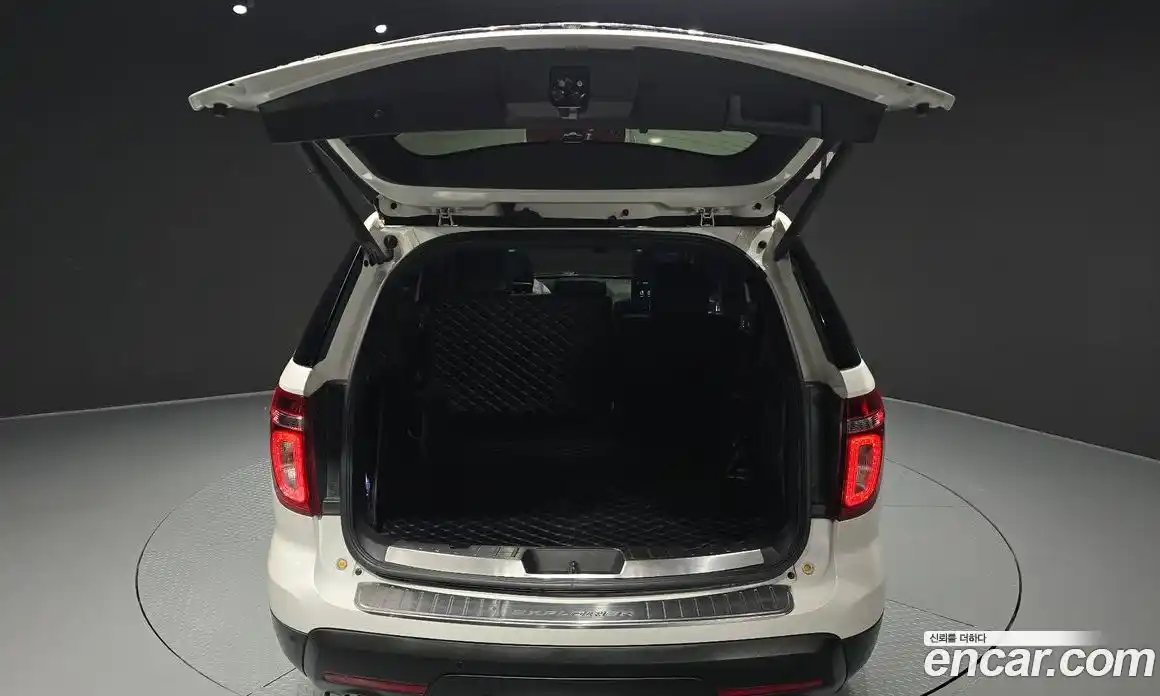 Ford Explorer 2015 3.5 Автомат в Москве № 247274, фото 10