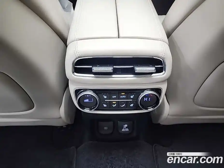 Genesis GV80 2023 2.5 Автомат в Москве № 25274, фото 13