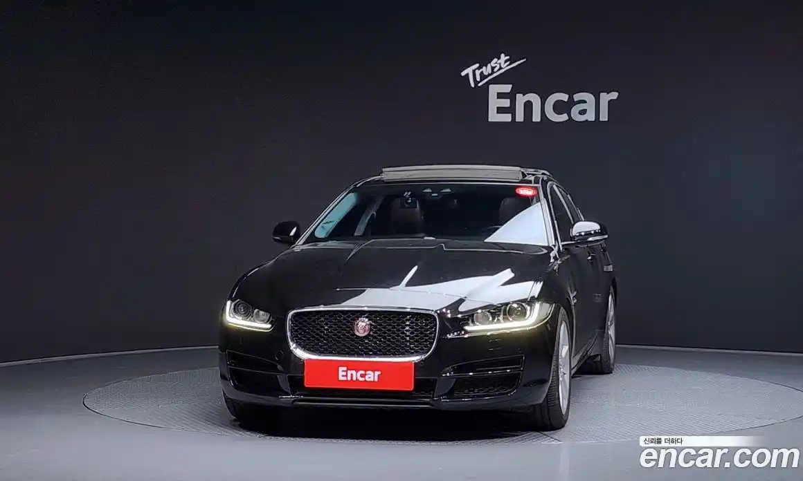 Jaguar XE 2016 2.0 Автомат в Москве № 256055, фото 16