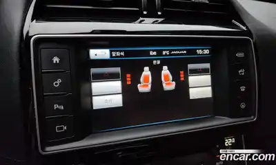 Jaguar XE 2016 2.0 Автомат в Москве № 256055, миниатюра 2