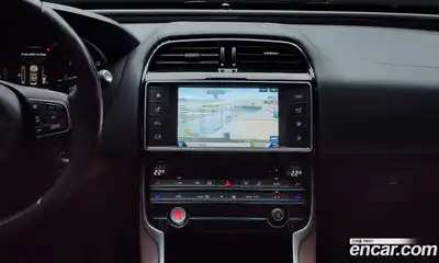 Jaguar XE 2016 2.0 Автомат в Москве № 256055, миниатюра 5