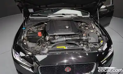 Jaguar XE 2016 2.0 Автомат в Москве № 256055, миниатюра 7