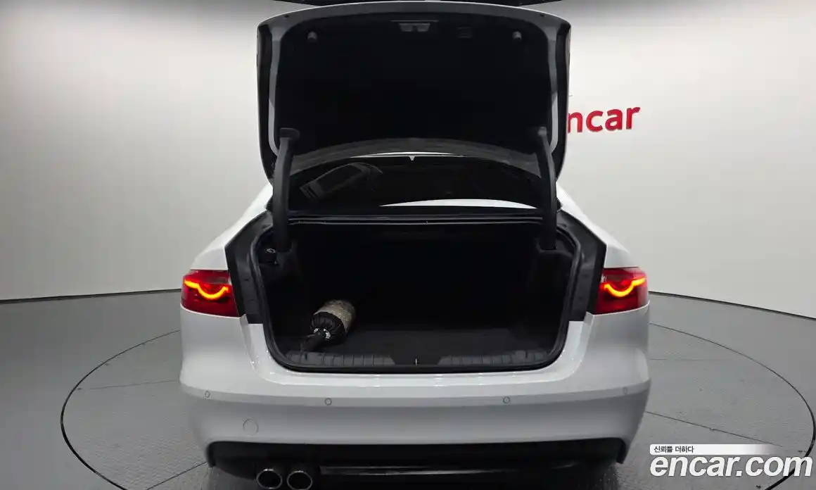 Jaguar XF 2018 2.0 Автомат в Москве № 256079, фото 5