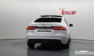 Jaguar XF 2018 2.0 Автомат в Москве № 256079, миниатюра 8