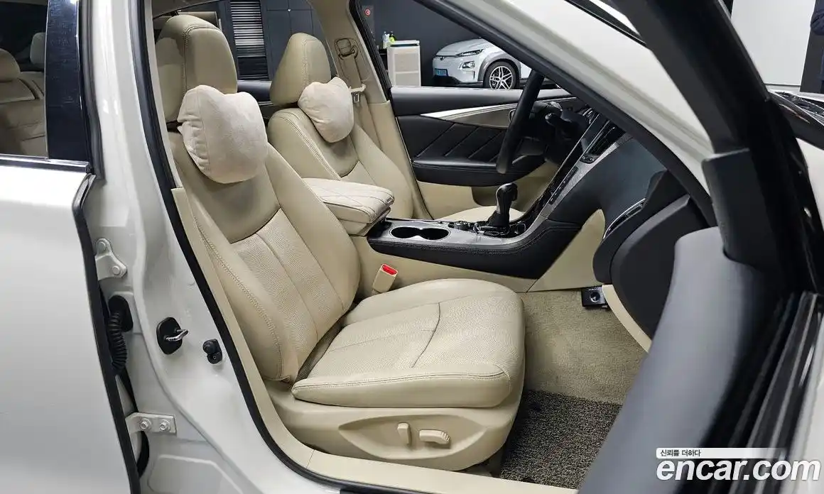 Infiniti Q50 2016 2.1 Автомат в Москве № 256150, фото 10