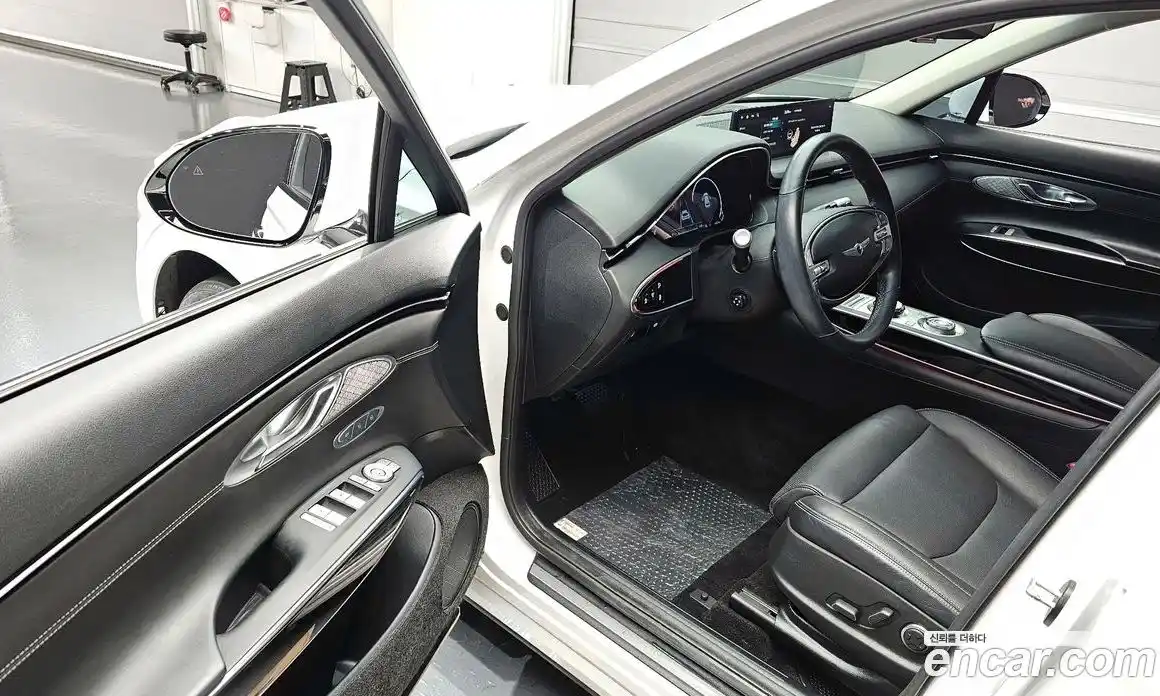 Genesis GV70 2023 2.5 Автомат в Москве № 25954, фото 13