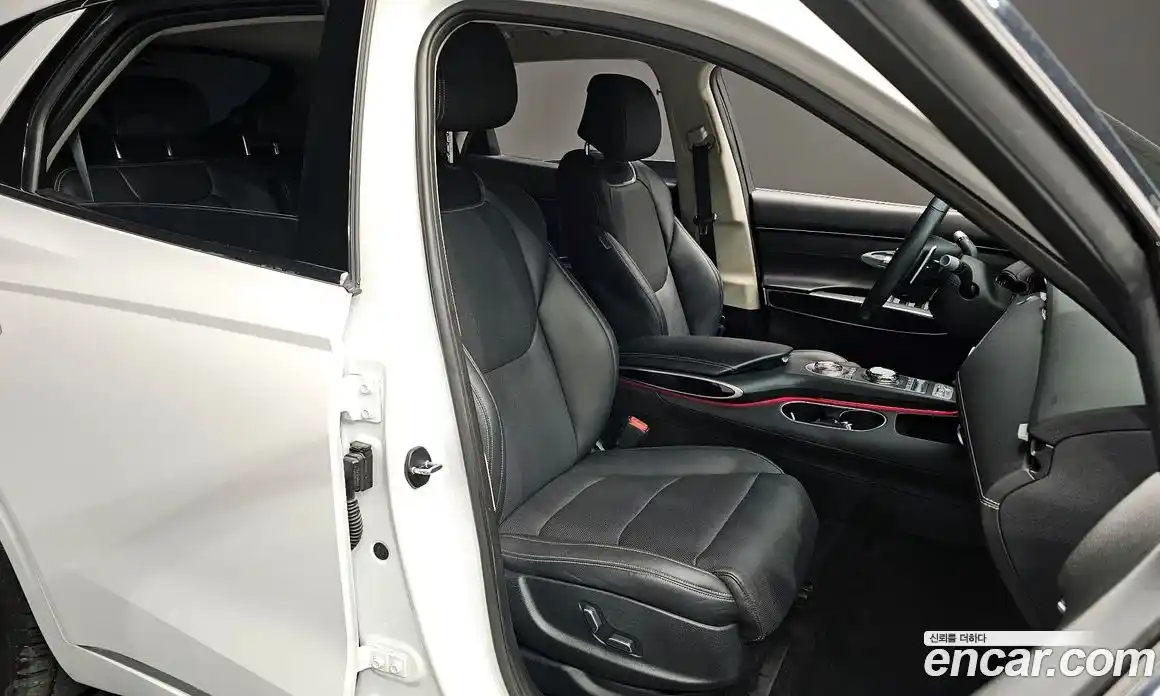 Genesis GV70 2023 2.5 Автомат в Москве № 25954, фото 18